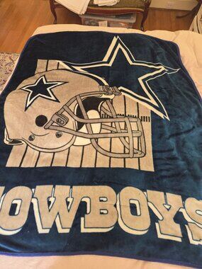 Dallas Cowboys Plush Throw Blanket Logo Football 61x52 Team Apparel soft cozy